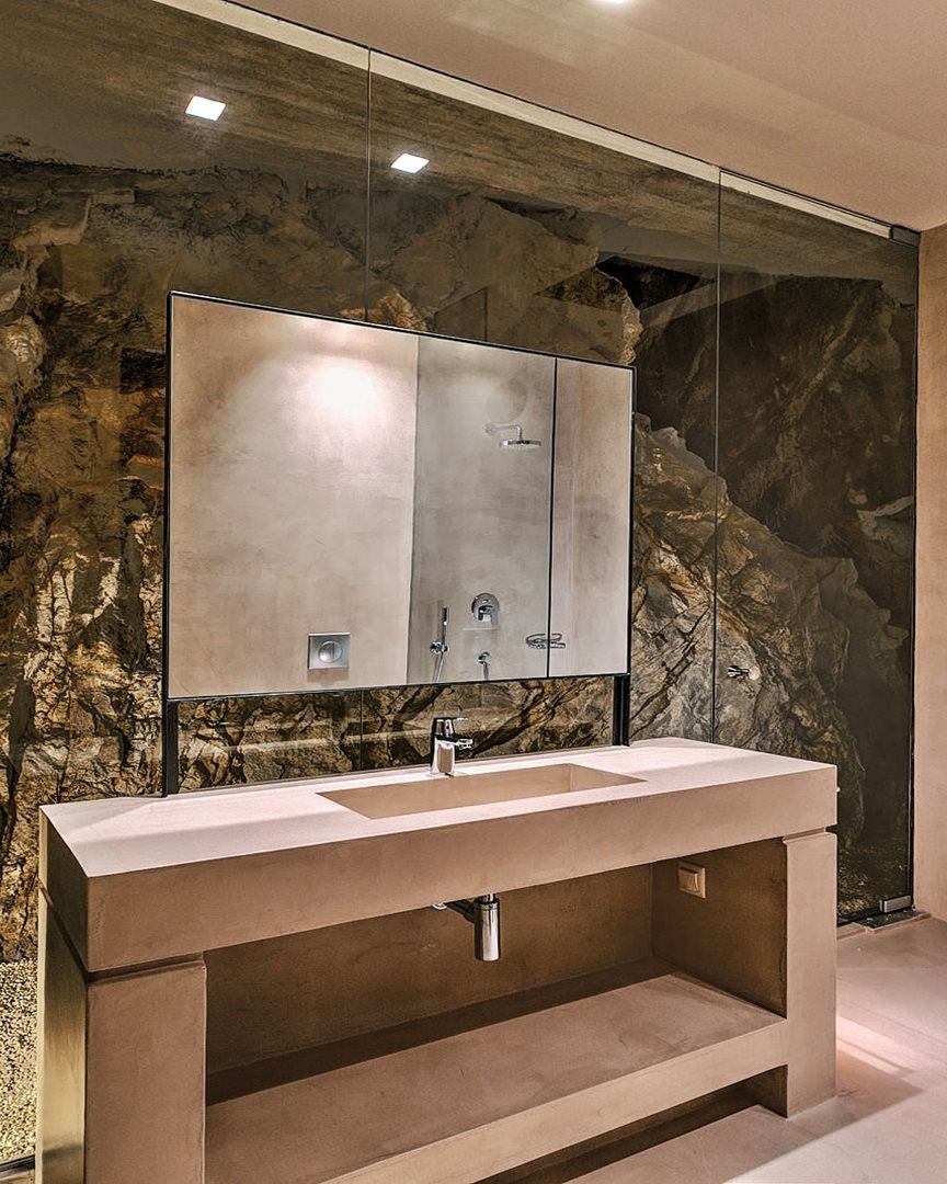 Villa Mylo bathroom set against the rock